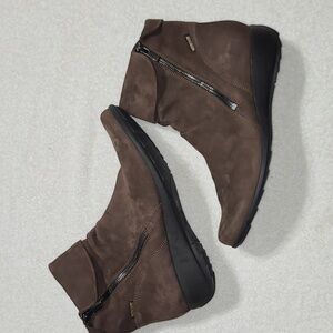 Mephisto Seddy Air-Jet  Leather Ankle Boots Size 10 Womans